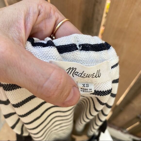 Madewell Tie-Shoulder Romper in Stripe size XS - Picture 7 of 8